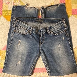 Silver Tuesday 33 x 33